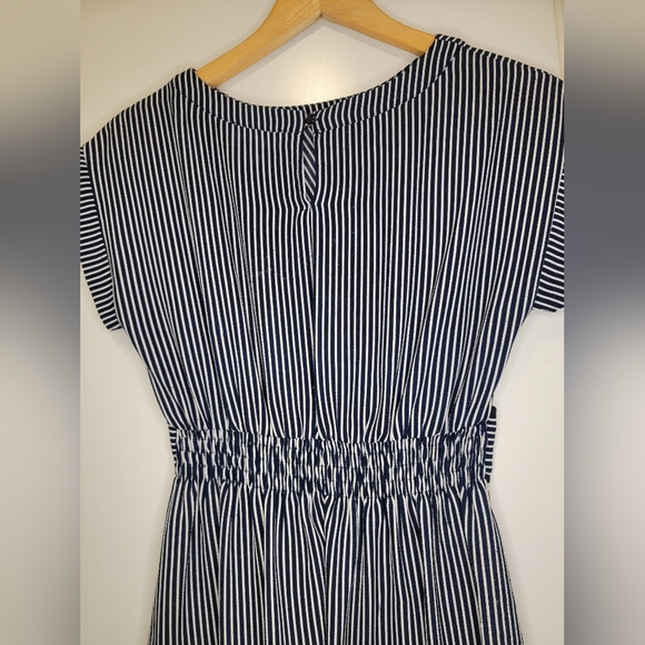 Striped dress - Picture 4 of 5